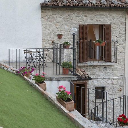 La Casa In Pietra Leilighet Villa Santa Maria  Eksteriør bilde