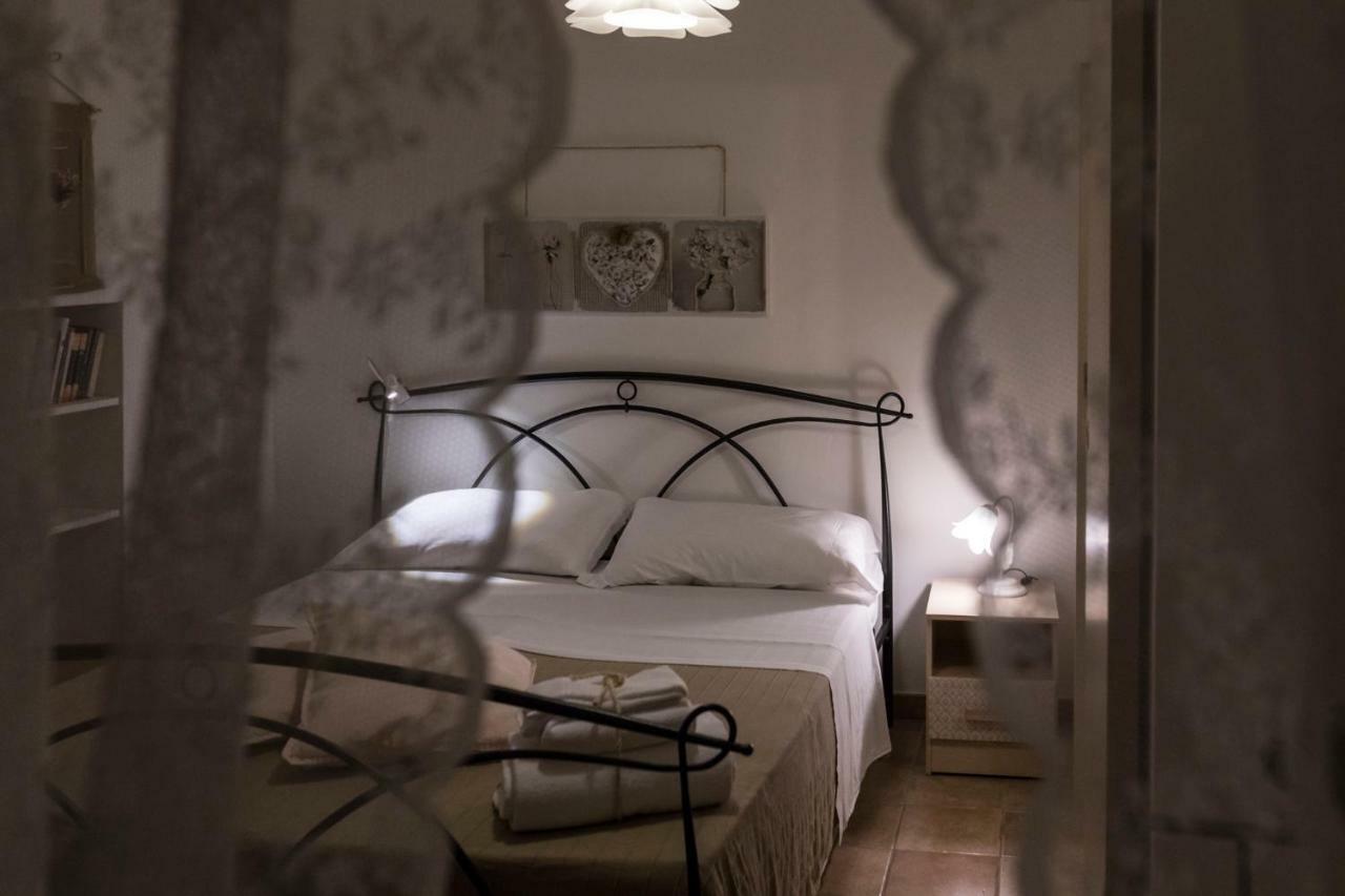 La Casa In Pietra Leilighet Villa Santa Maria  Eksteriør bilde