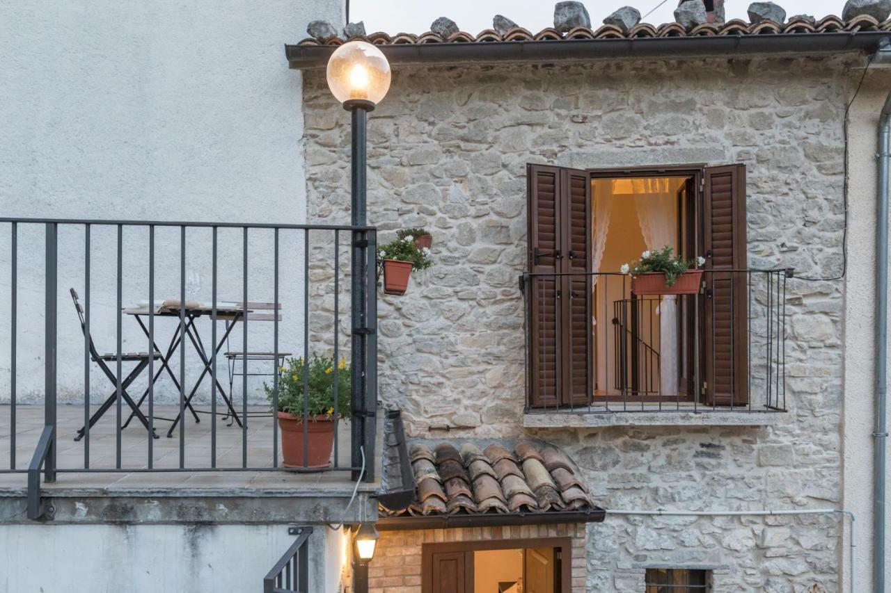 La Casa In Pietra Leilighet Villa Santa Maria  Eksteriør bilde