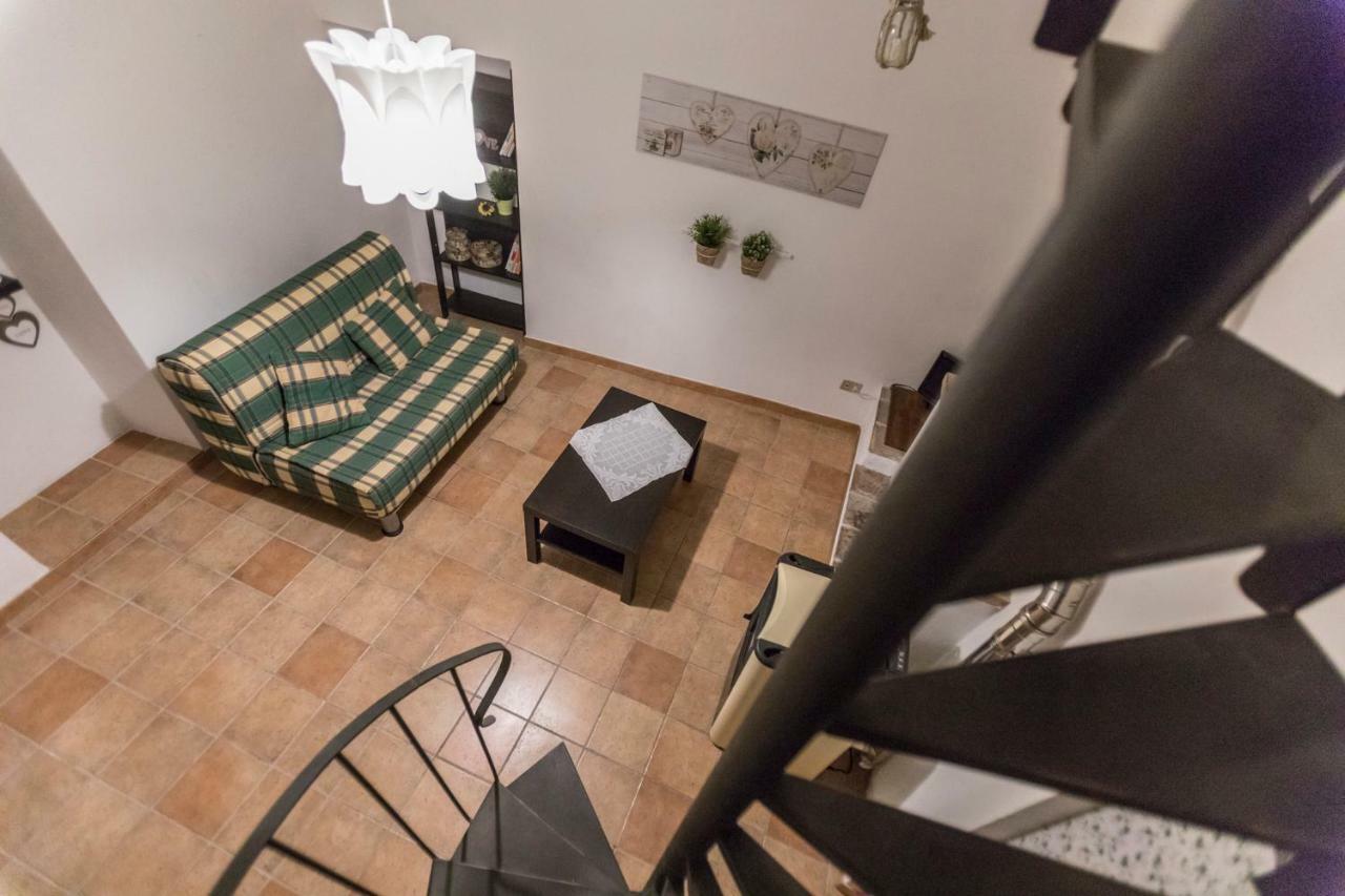 La Casa In Pietra Leilighet Villa Santa Maria  Eksteriør bilde