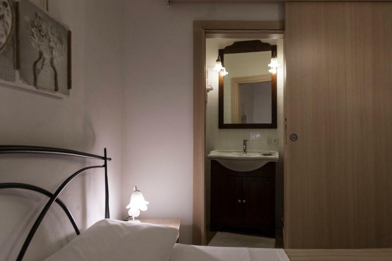 La Casa In Pietra Leilighet Villa Santa Maria  Eksteriør bilde
